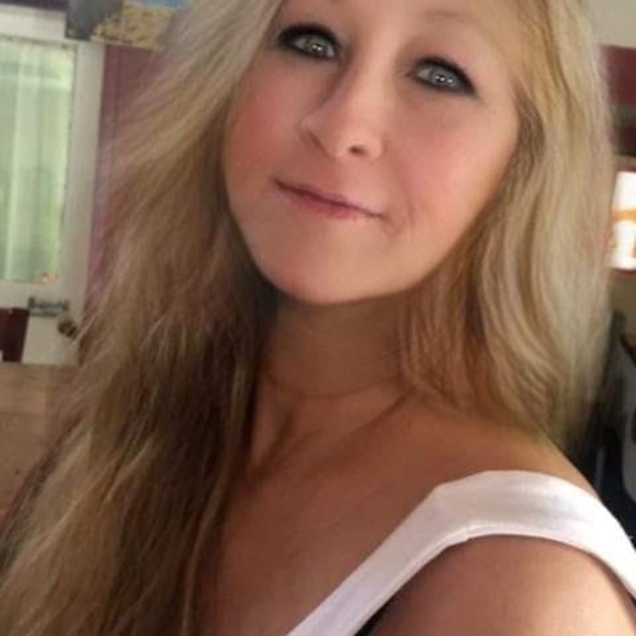 Meet your Posher, Shelly - Picture 1 of 1